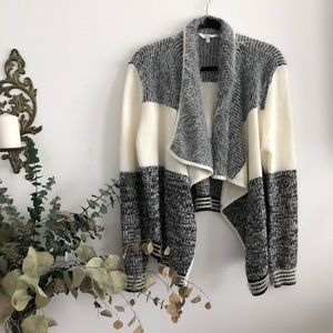 Fuzzy & super soft cardigan / size XL